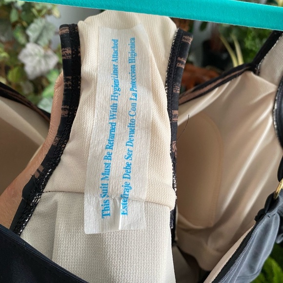 Ava & Viv Bathing Suit Size 22W Brown Black One piece Striped Plus Size Stretchy - Picture 10 of 10